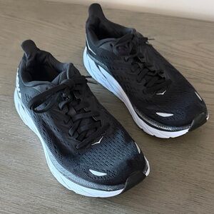 HOKA Clifton 8 black sneakers